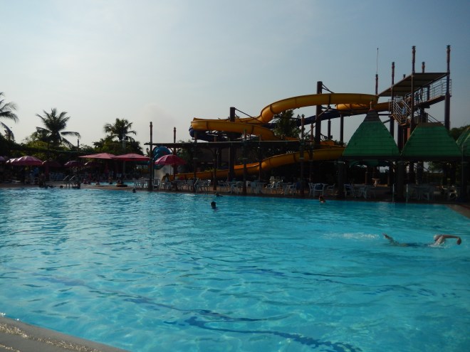 Mall top water park!