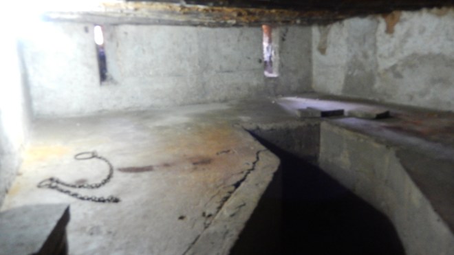 Slave holding room (held 75 people