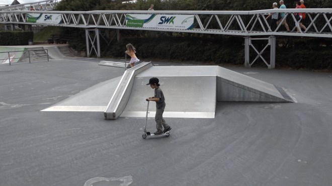 Scooter riding at the skate park